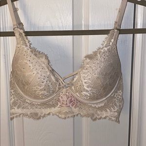 White push up bra with white lace and diamonds